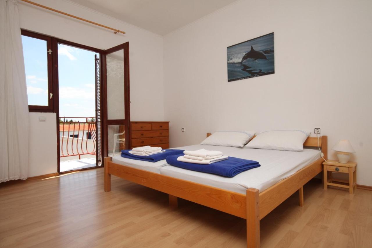 Apartments With A Parking Space Starigrad, Paklenica - 6431 Exterior photo